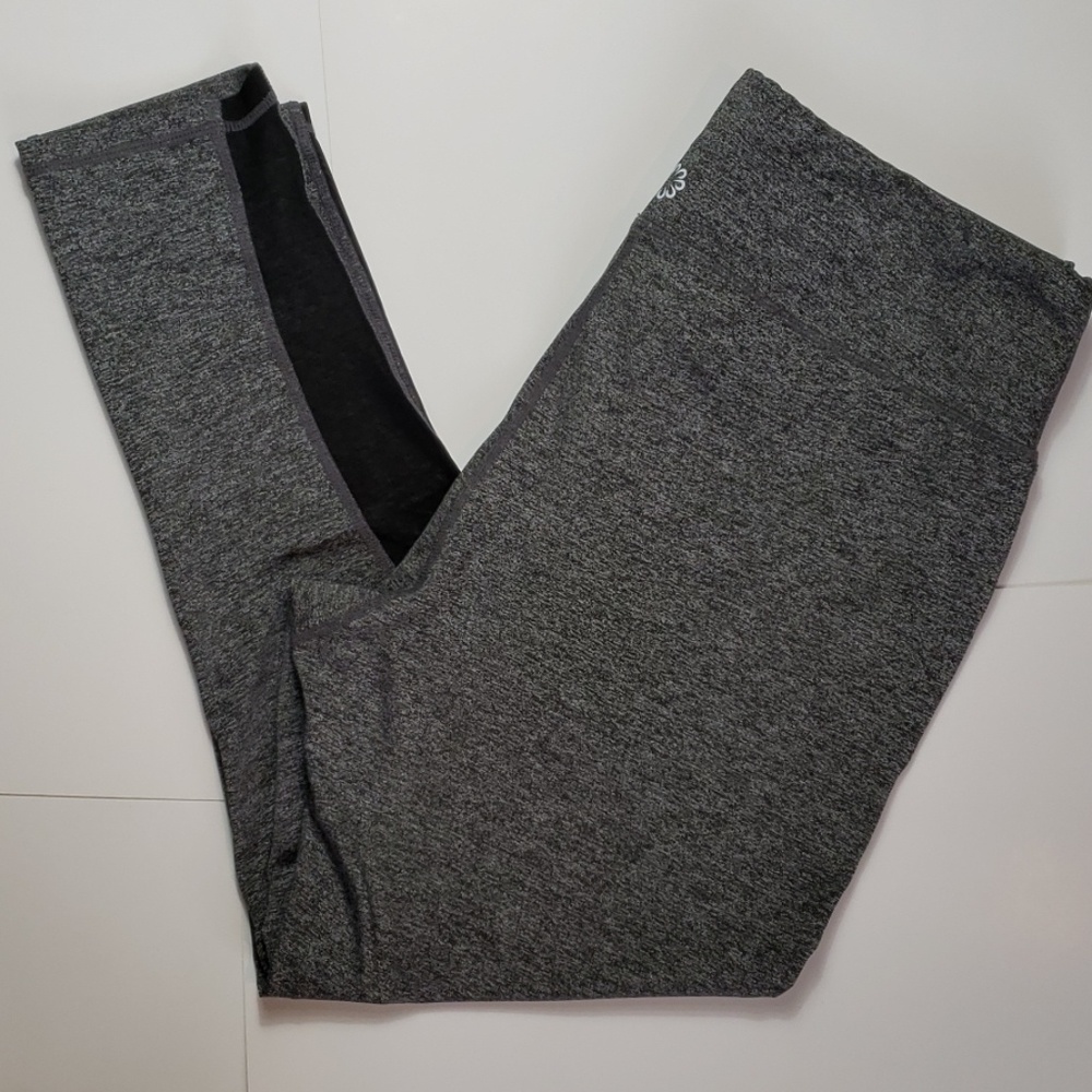 NWOT Athletic Capri Leggings Size 1X